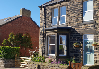 Lyndene B & B, Penistone, Barnsley, Sheffield - exterior 2